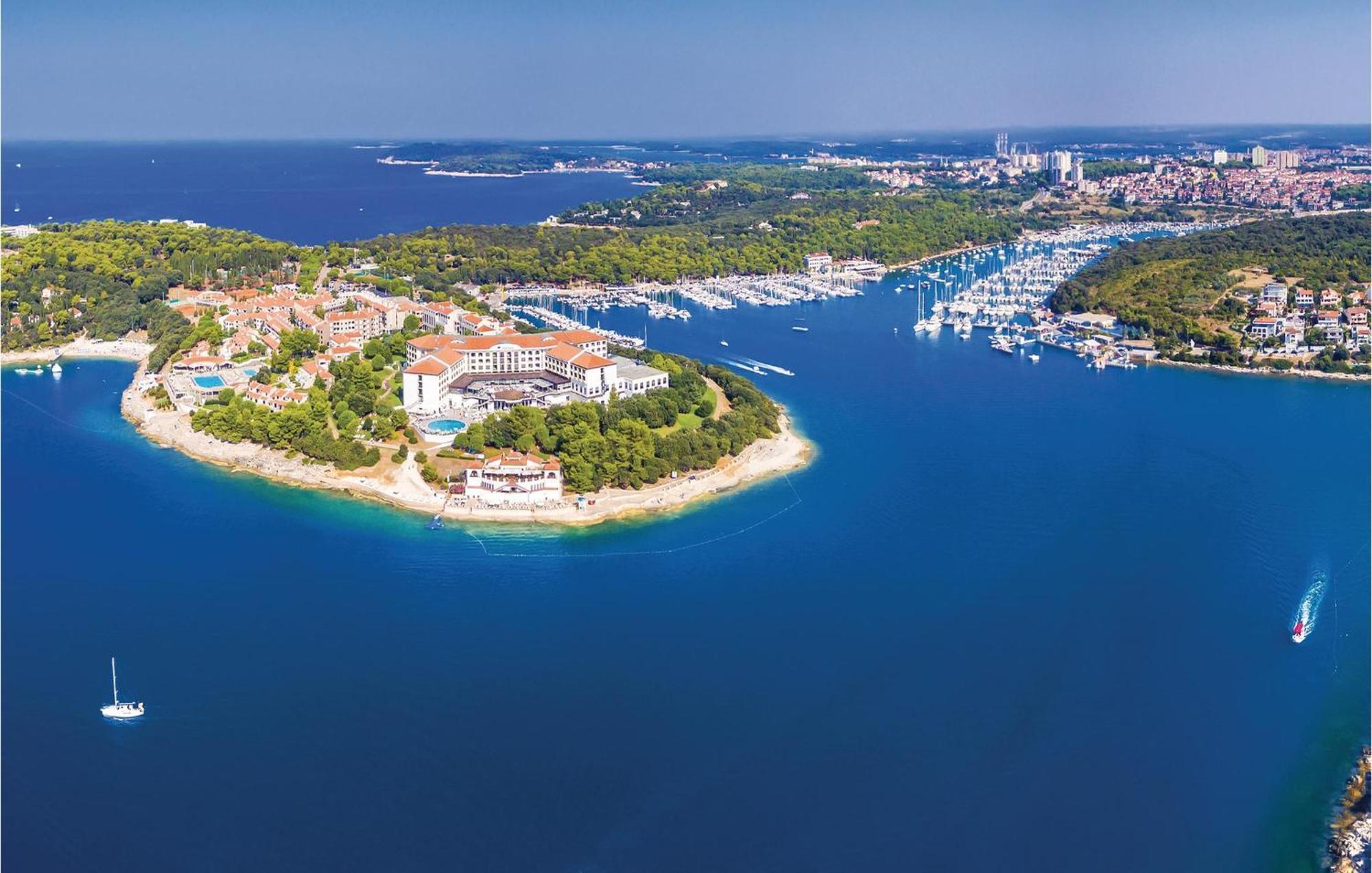Awesome Apartment In Pula With Wifi Dış mekan fotoğraf